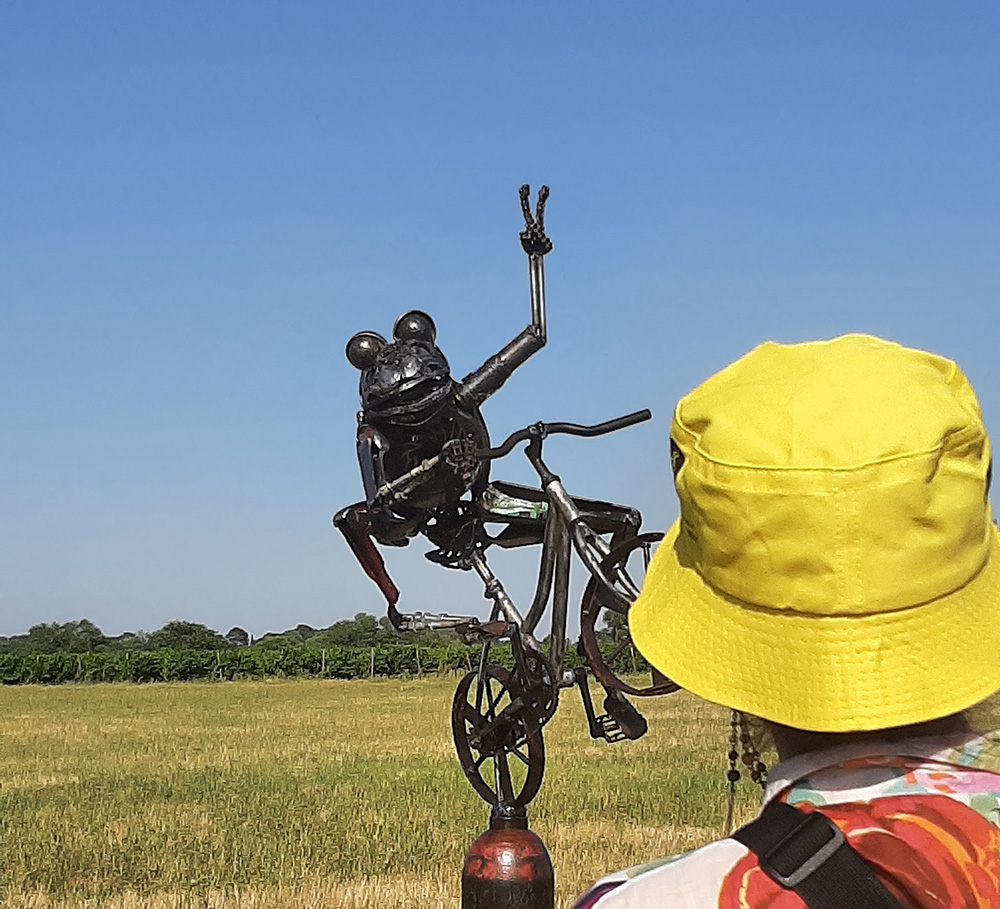 Sculpture Cha mokeur, Demain il fera beau